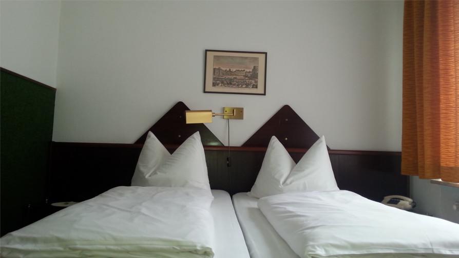 Hotel Corona Frankfurt am Main Ngoại thất bức ảnh